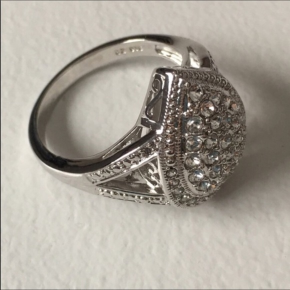 Diamond & Crystal Teardrop Ring New - Picture 5 of 8